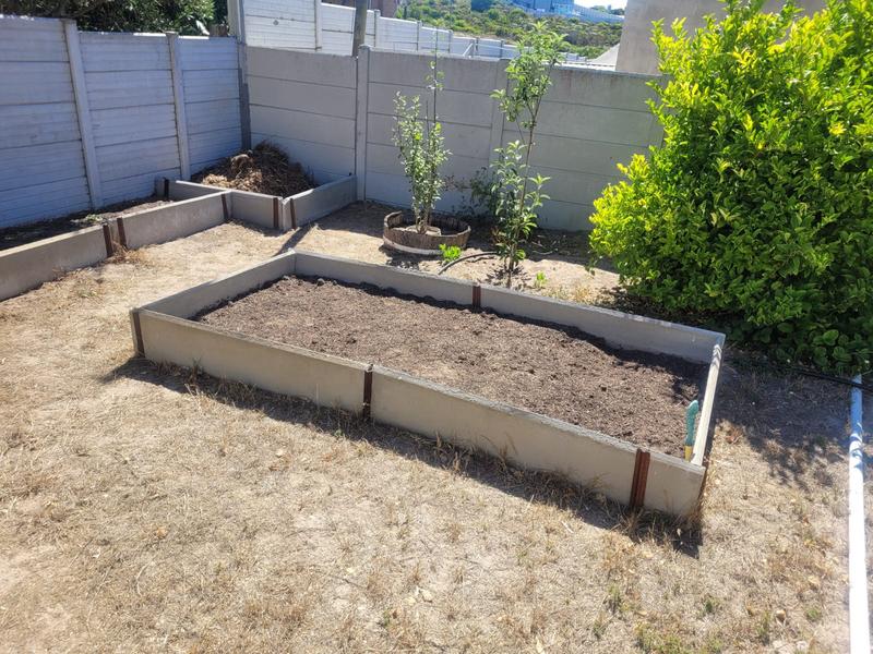 4 Bedroom Property for Sale in Kleinbaai Western Cape